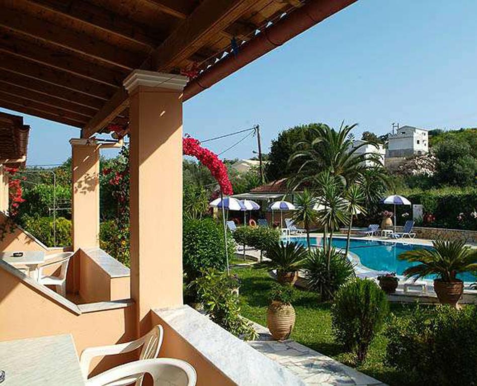 Mary Helen Apartments Кассиопи Экстерьер фото